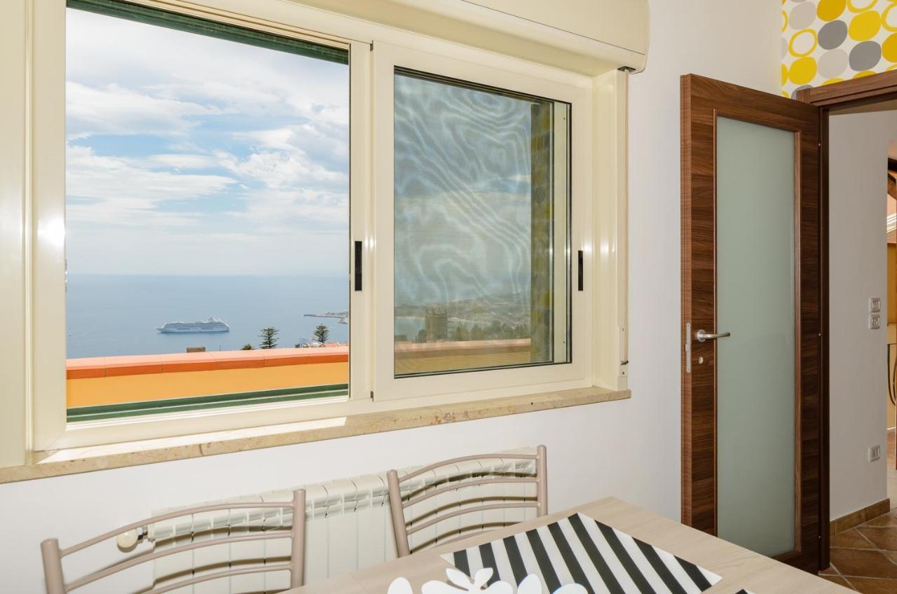 Sunset Holiday Home تاورمينا المظهر الخارجي الصورة